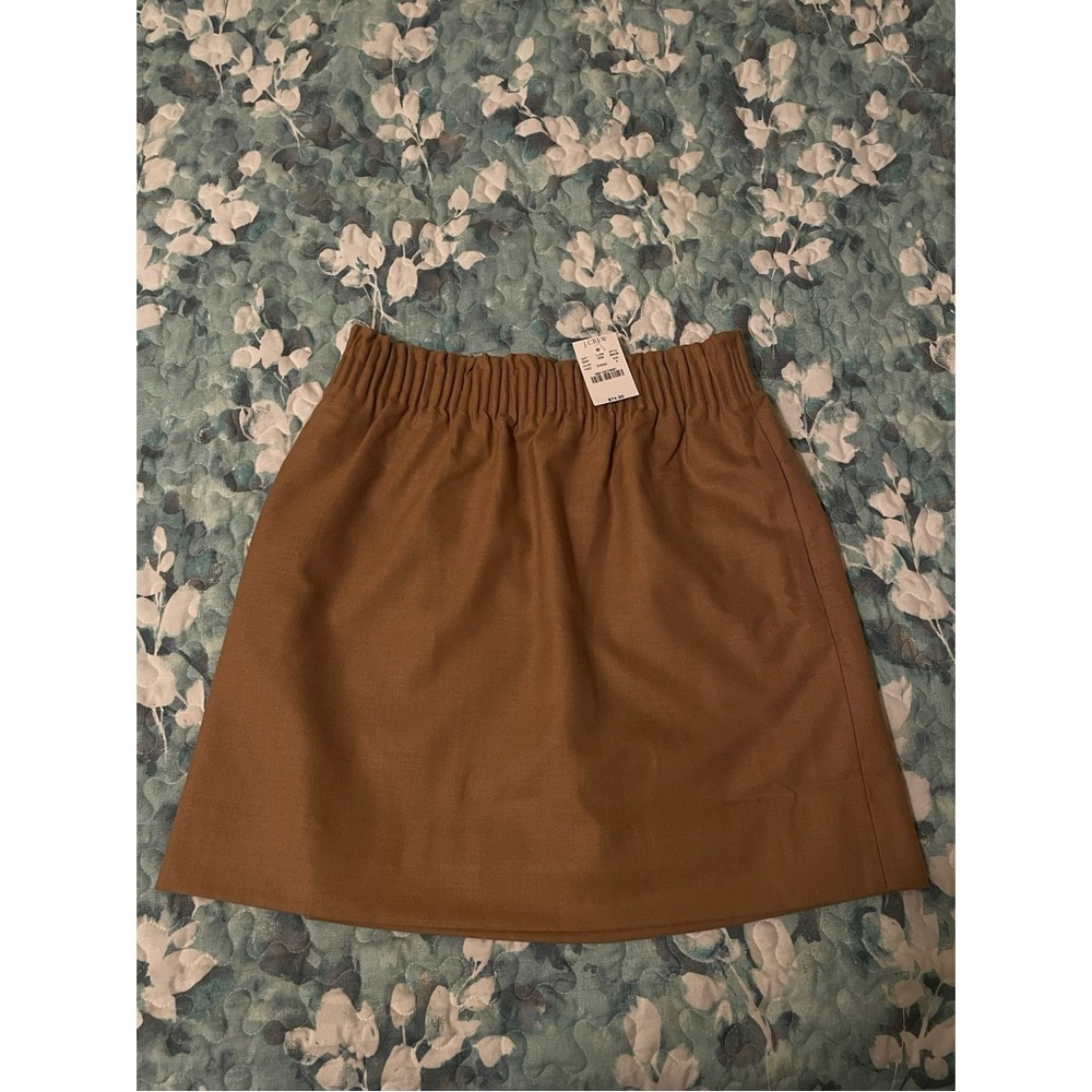 NWT mini skirt